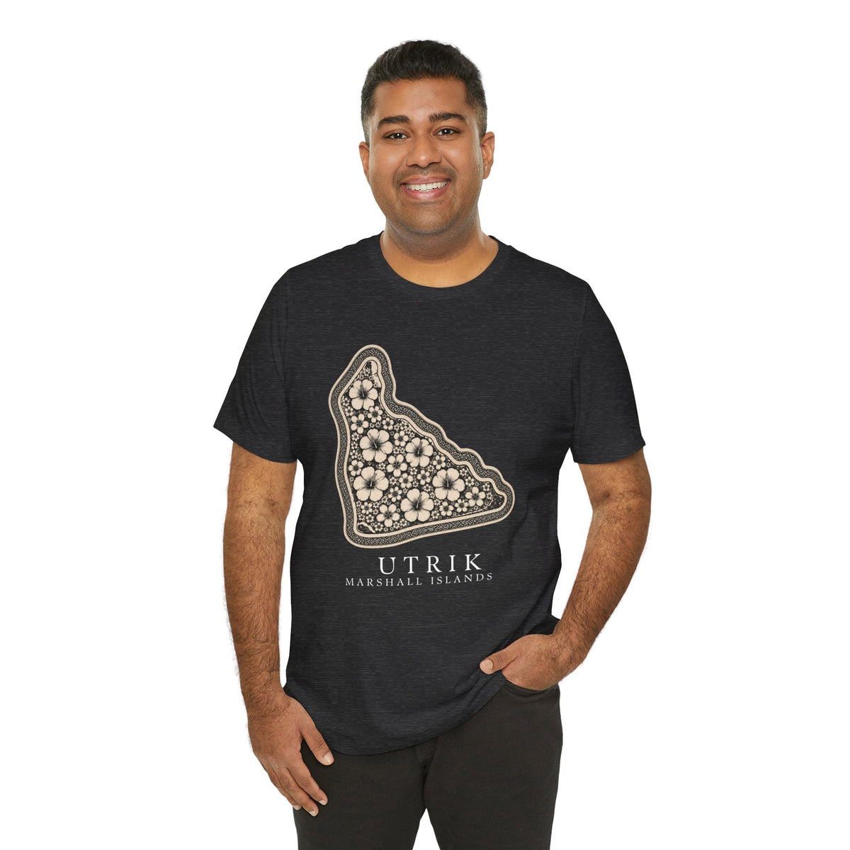 UTRIK Tribal Sun Unisex T-Shirt