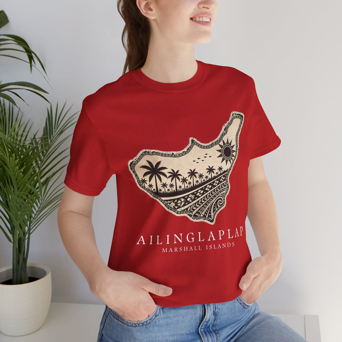 AILINGLAPLAP Tribal Sun Unisex T-Shirt