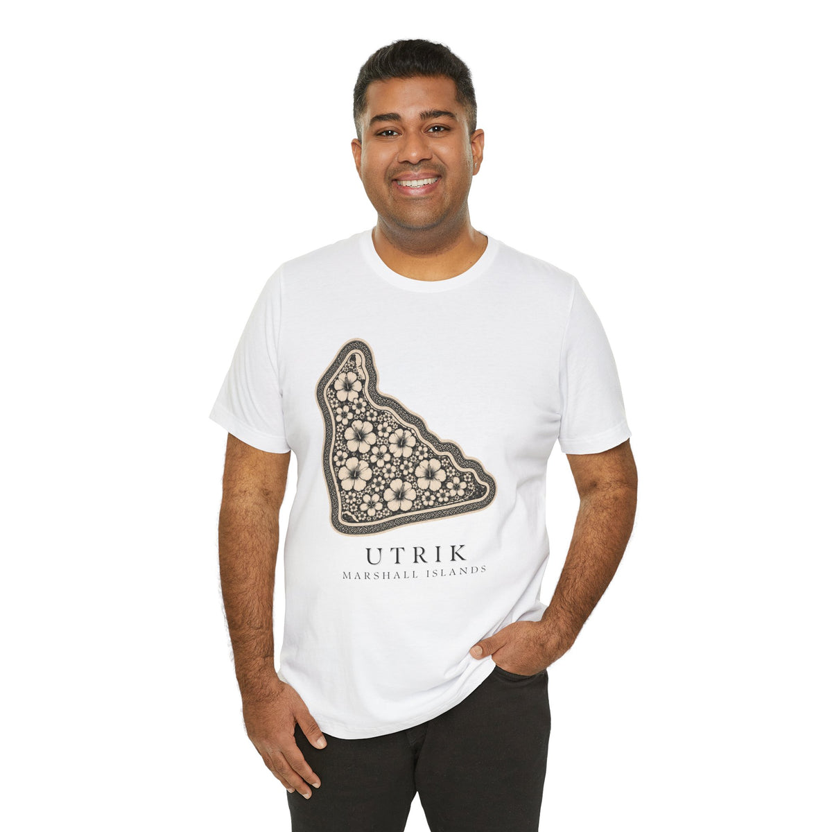 UTRIK Tribal Sun Unisex T-Shirt