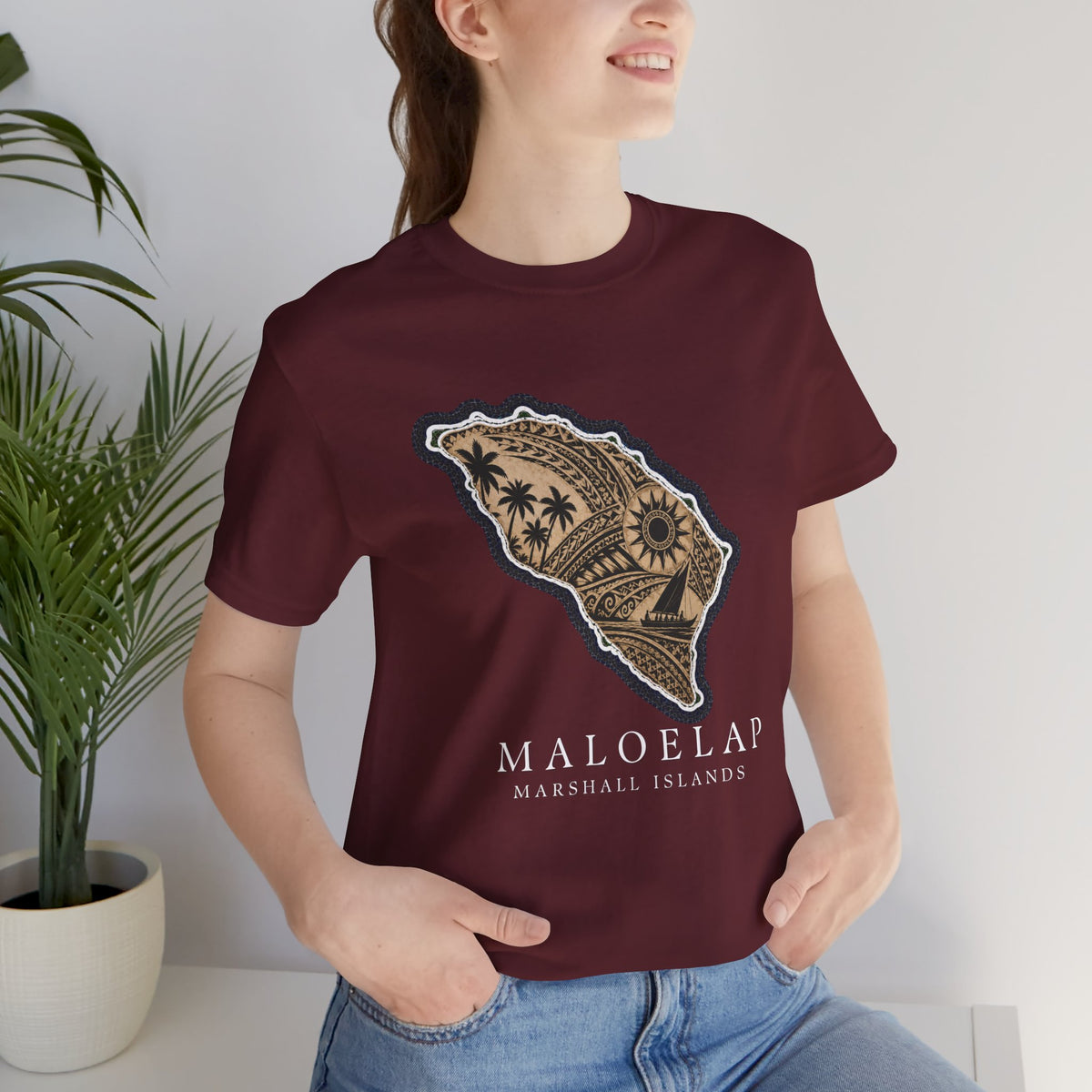 MALOELAP Tribal Sun Unisex T-Shirt