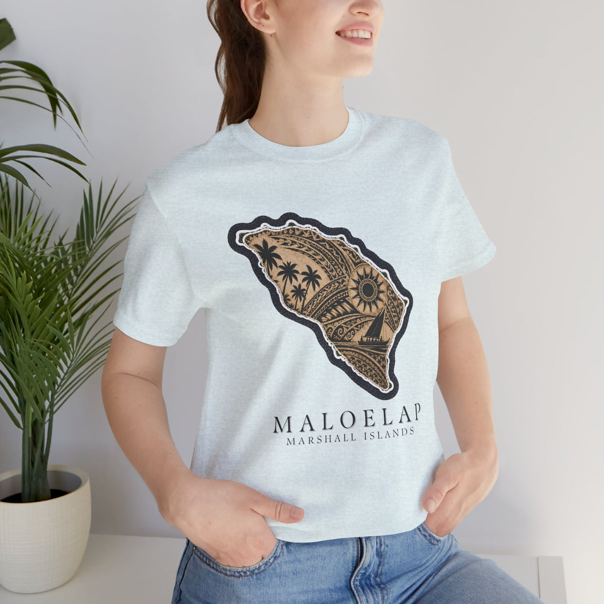 MALOELAP Tribal Sun Unisex T-Shirt
