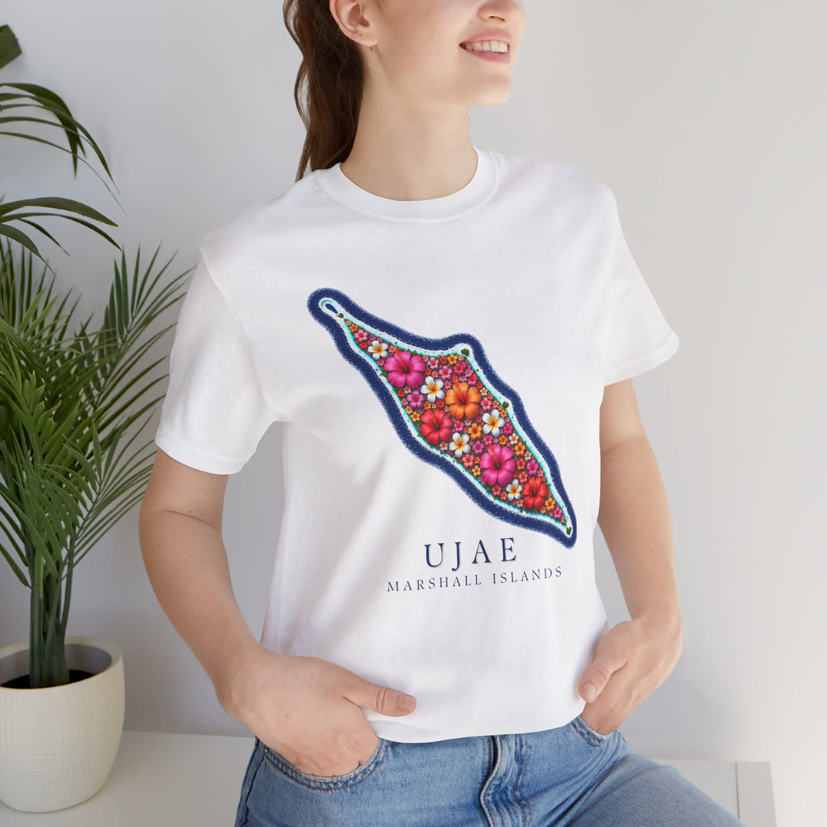 UJAE FLOWER Unisex T-Shirt