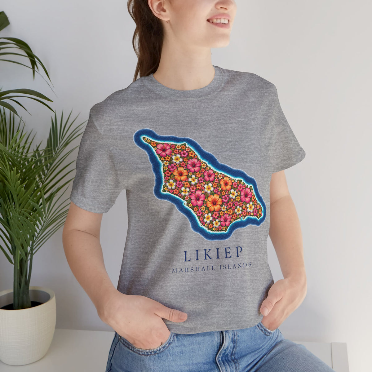 LIKIEP FLOWER Unisex T-Shirt