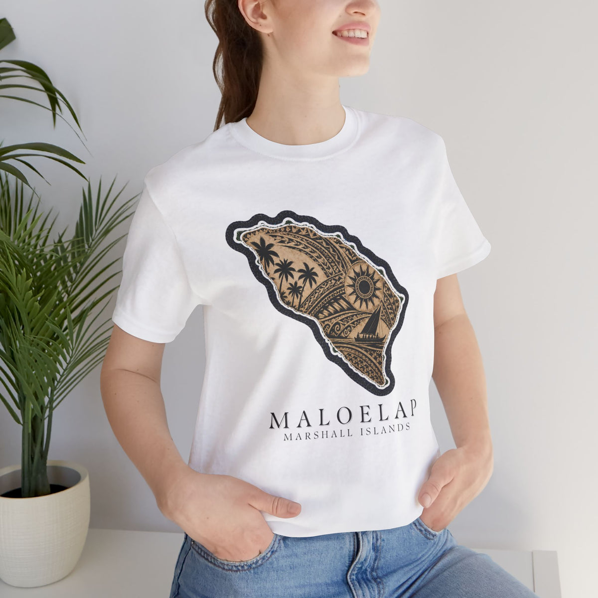 MALOELAP Tribal Sun Unisex T-Shirt