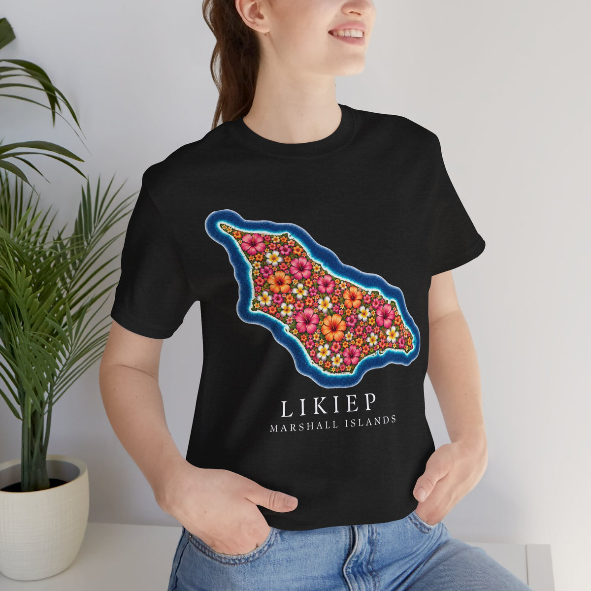 LIKIEP FLOWER  Unisex T-Shirt