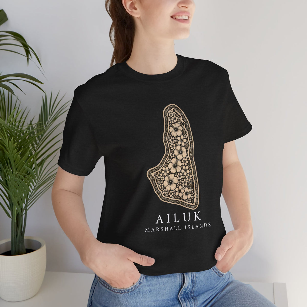 AILUK Tribal Sun Unisex T-Shirt