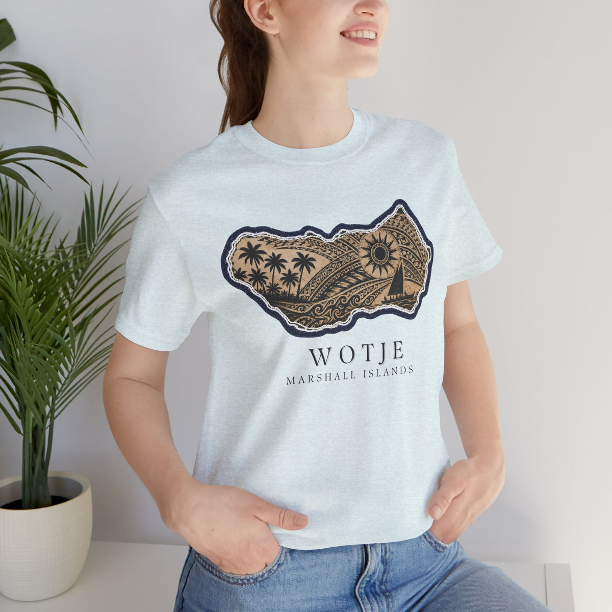 WOTJE  Tribal Sun Unisex T-Shirt