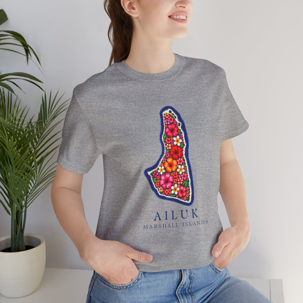 AILUK FLOWER  Unisex T-Shirt