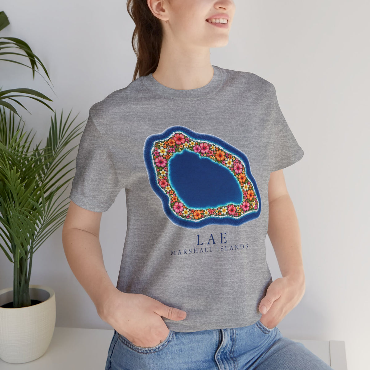 LAE FLOWER  Unisex T-Shirt