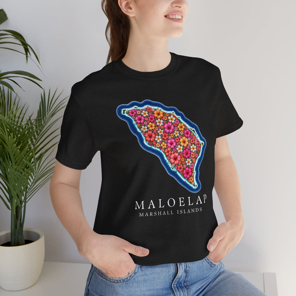 MALOELAP FLOWER  Unisex T-Shirt
