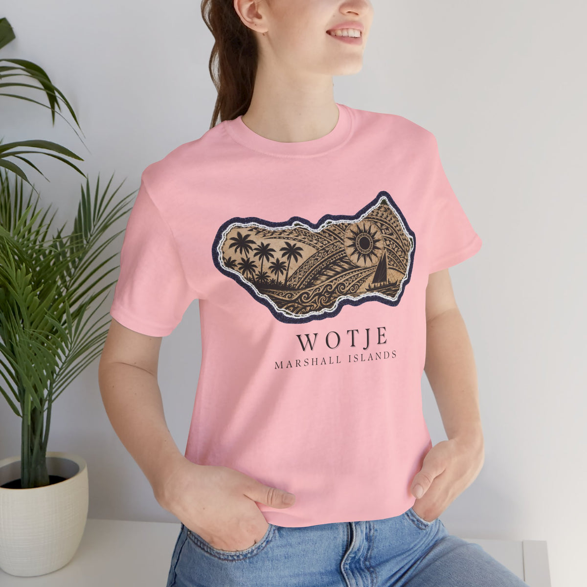 WOTJE  Tribal Sun Unisex T-Shirt