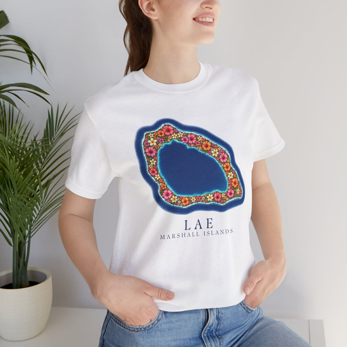 LAE FLOWER  Unisex T-Shirt