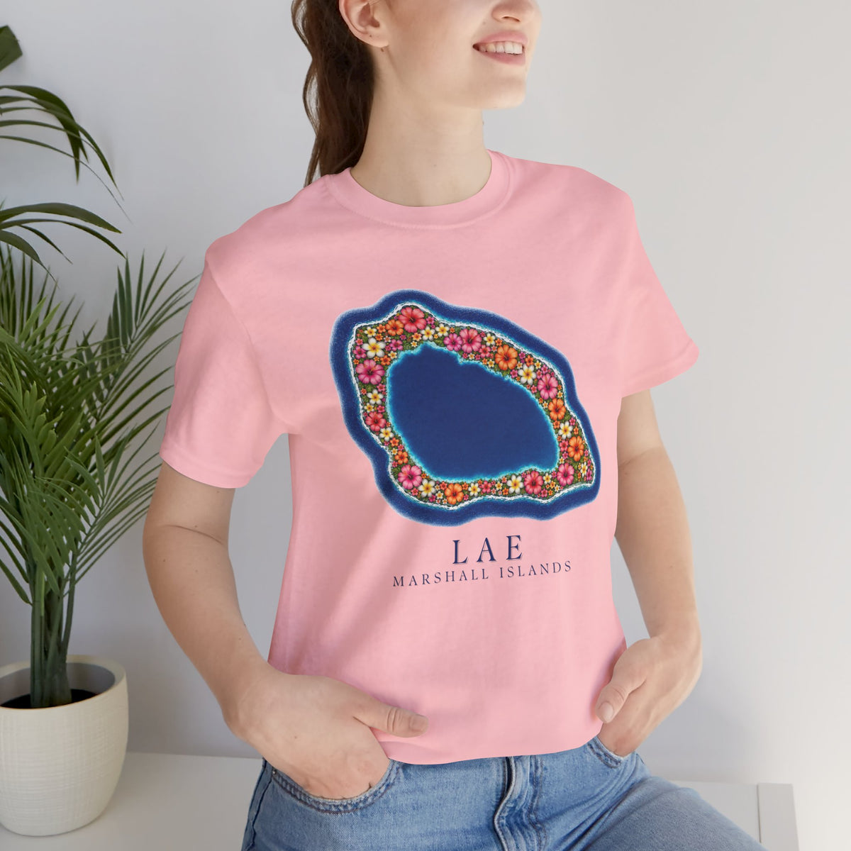 LAE FLOWER  Unisex T-Shirt
