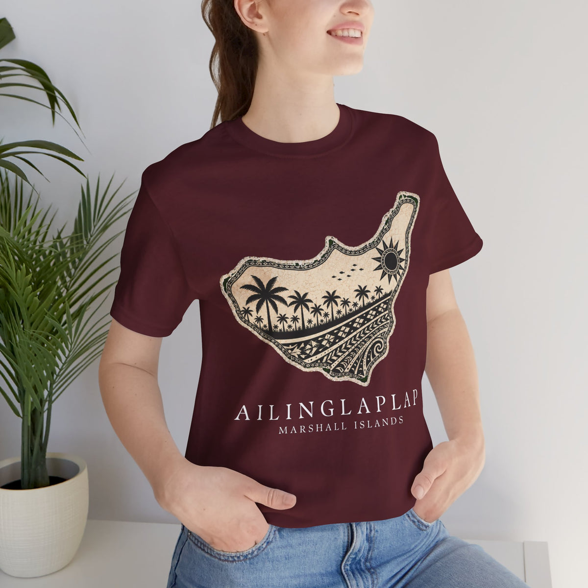 AILINGLAPLAP Tribal Sun Unisex T-Shirt