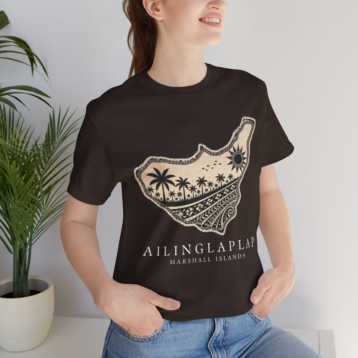 AILINGLAPLAP Tribal Sun Unisex T-Shirt