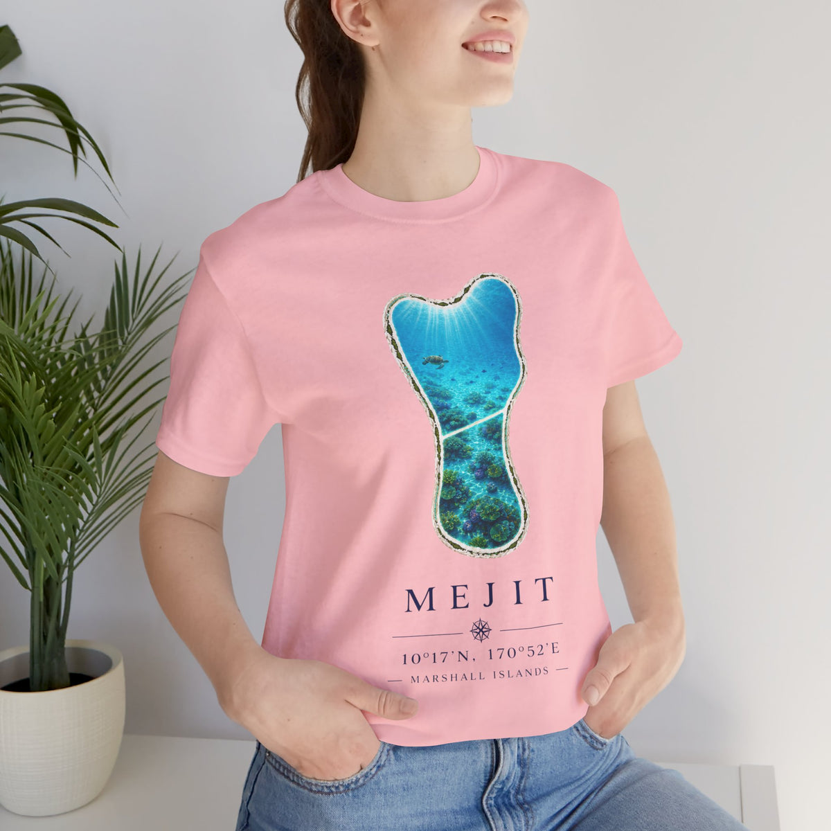 MEJIT Ocean Floor Unisex T-Shirt