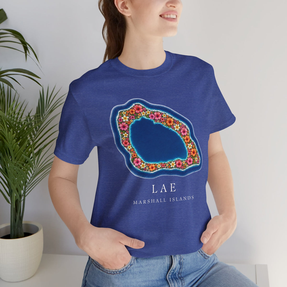 LAE FLOWER  Unisex T-Shirt