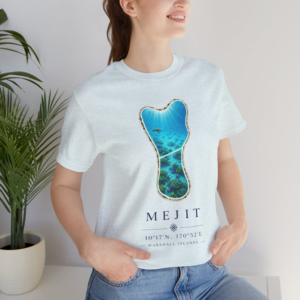 MEJIT Ocean Floor Unisex T-Shirt
