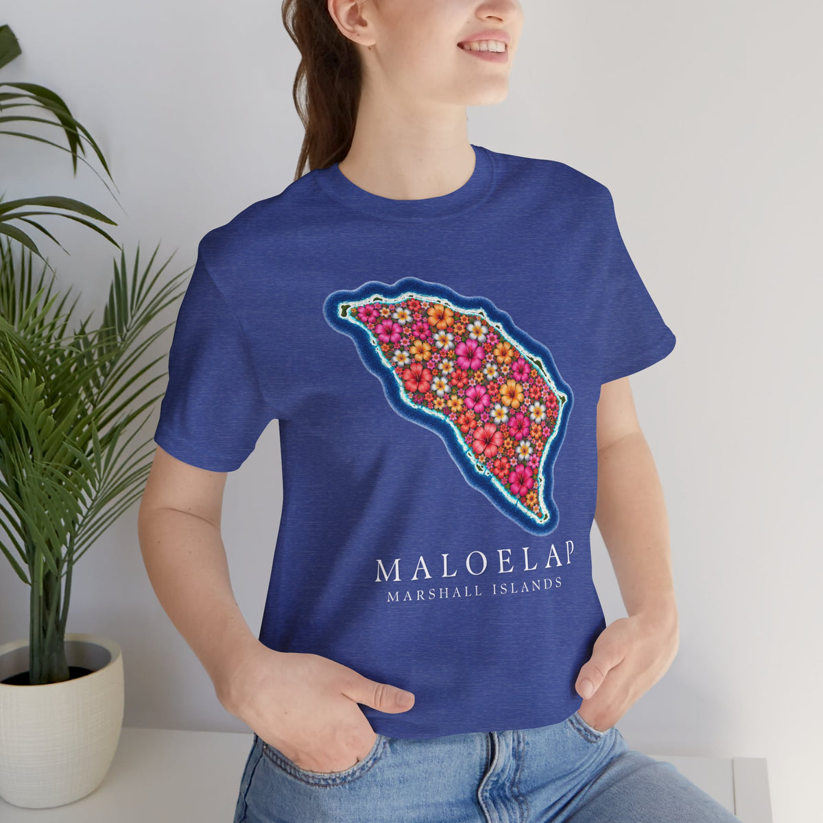 MALOELAP FLOWER  Unisex T-Shirt