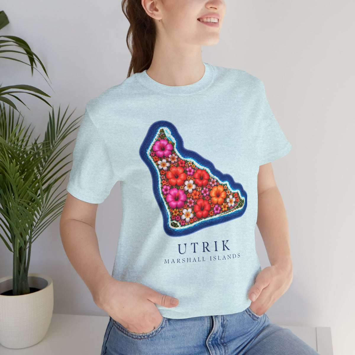 UTRIK FLOWER  Unisex T-Shirt